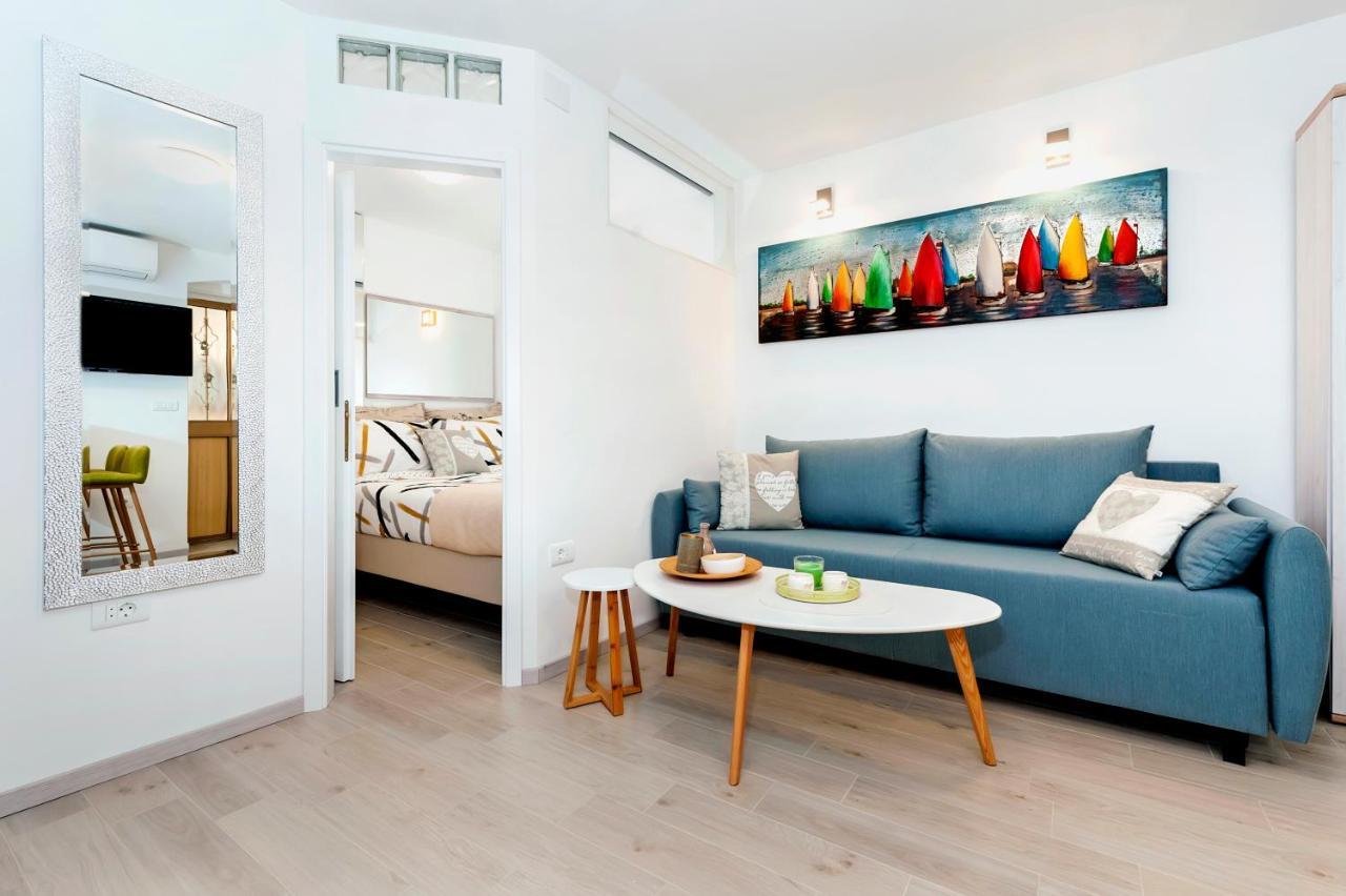 Apartment Amici With Terrace In Center Of Rovinj Luaran gambar