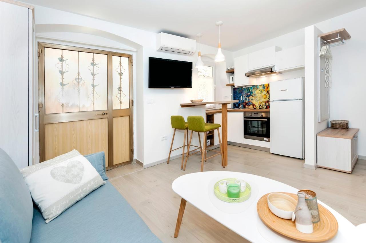 Apartment Amici With Terrace In Center Of Rovinj Luaran gambar