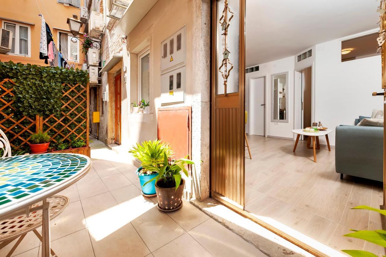 Apartment Amici With Terrace In Center Of Rovinj Luaran gambar
